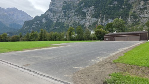 Vorplatz der SG Glarus 2025